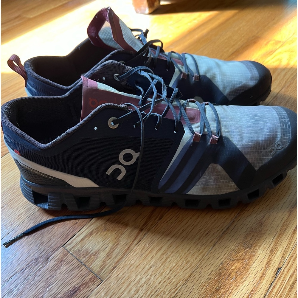 On Cloud Running Sneakers